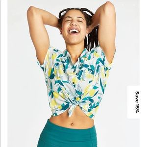 Oiselle Benjamina Button short sleeve